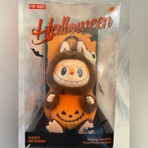 Pop Mart Sitting Pumpkin Labubu Plush Pendant (damaged box)